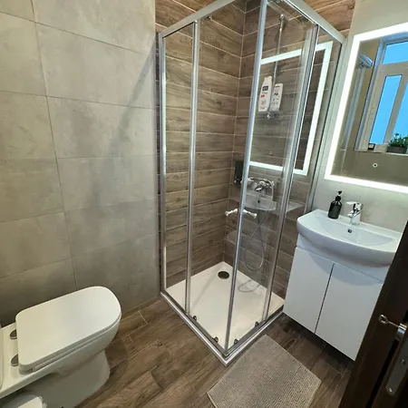 Designer 3 Bedroom And 3 Bathroom In Swatar 公寓 *